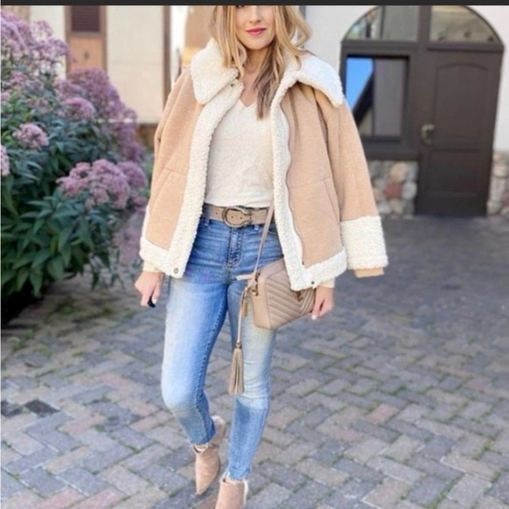 CABI 3908 McQueen Jacket Faux Shearling Tan Cream Zip Front Coat Sz Md